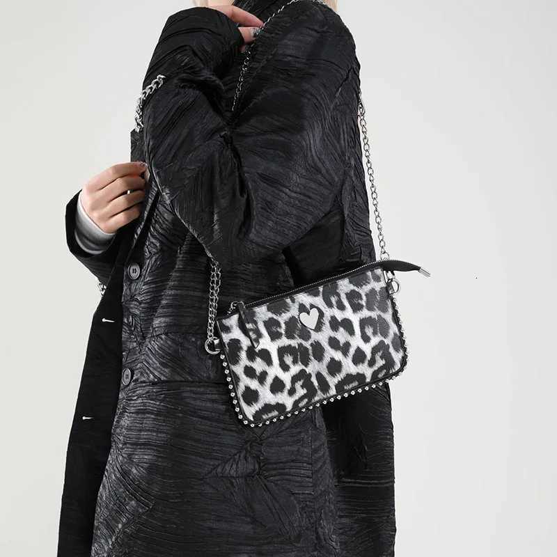 Solid Color Design Crossbody Bags for Women Fashion Chain Mobile Phone Purses Fashion Shoulder Messenger Bag Sac A Main Female XJ250704