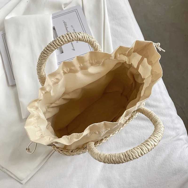 100% Handbags Str Rattan Woven Crossbody Bag Summer Boho Beach Tassel Design Basket Bag Fi Shoder Messenger Bag Y250722