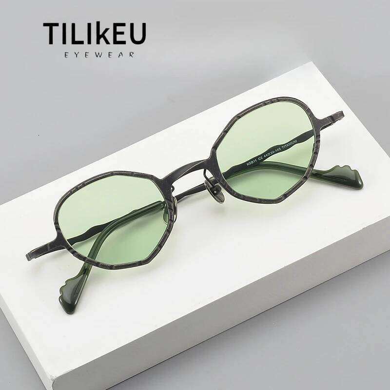 New Pure Titanium Retro Punk Style Polarized Sunglasses UV400 Fashion Cat Eye Oval Classic Men Women Leisure Travel Sun Glasses