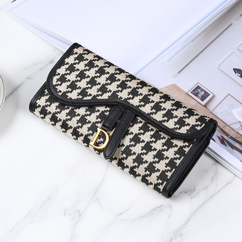 European Vintage Long Wallet for Women - Large Capacity Tri-Fold Clutch with D-Ring Closure & Multi-Card Organizer Free Shipping