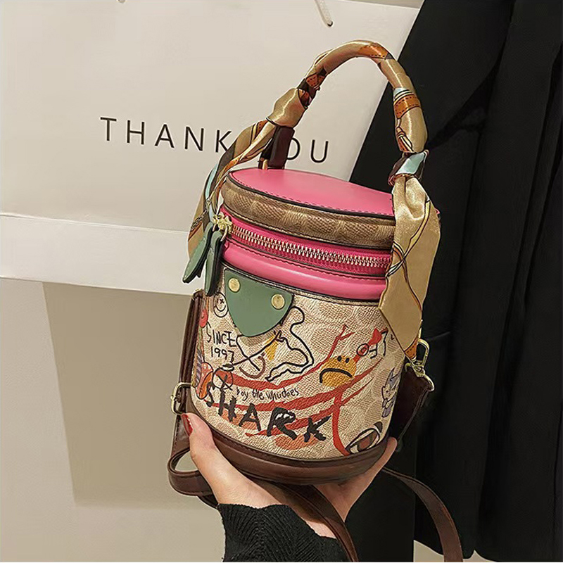 The hottest Designer Bag Shoulder Bag Luxury Bag Crossbody Purse Designer temperament graffiti cylindrical everything stylish single shoulder crossbod