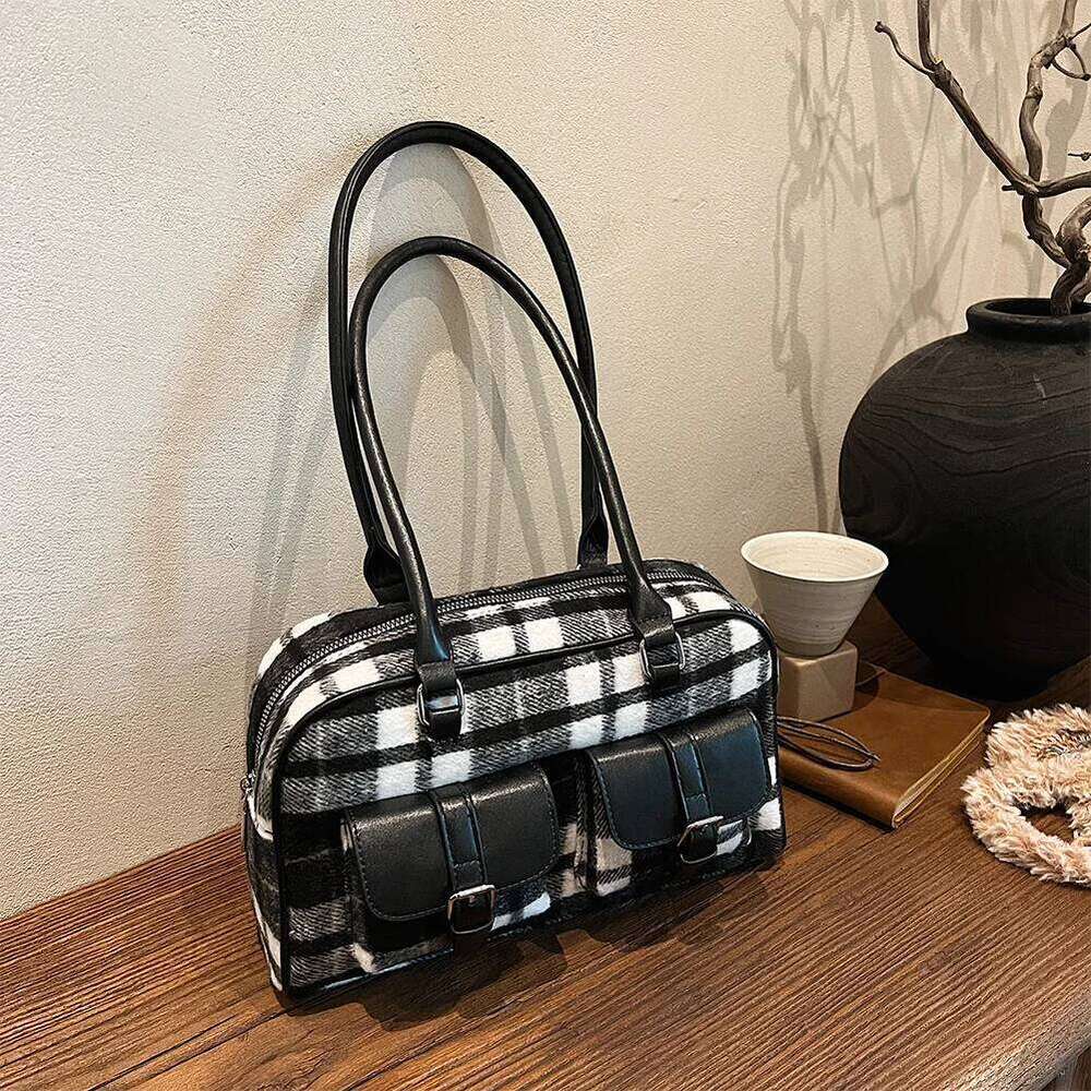 Hot Sale Women's Korean Trendy Underarm Multi-Pockets Women Handbag Retro Shoulder Bag Large Capacity Commuter Tote Bags