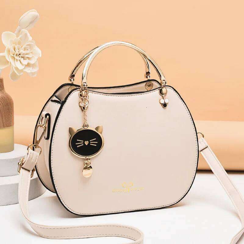 Designer Bags 2022 NEW Cute Kitten Ladies Shoulder Korean Girl Shell Small Bag Women's Messenger Bags Female Handbag Sac A Main Femme Luxury Bag