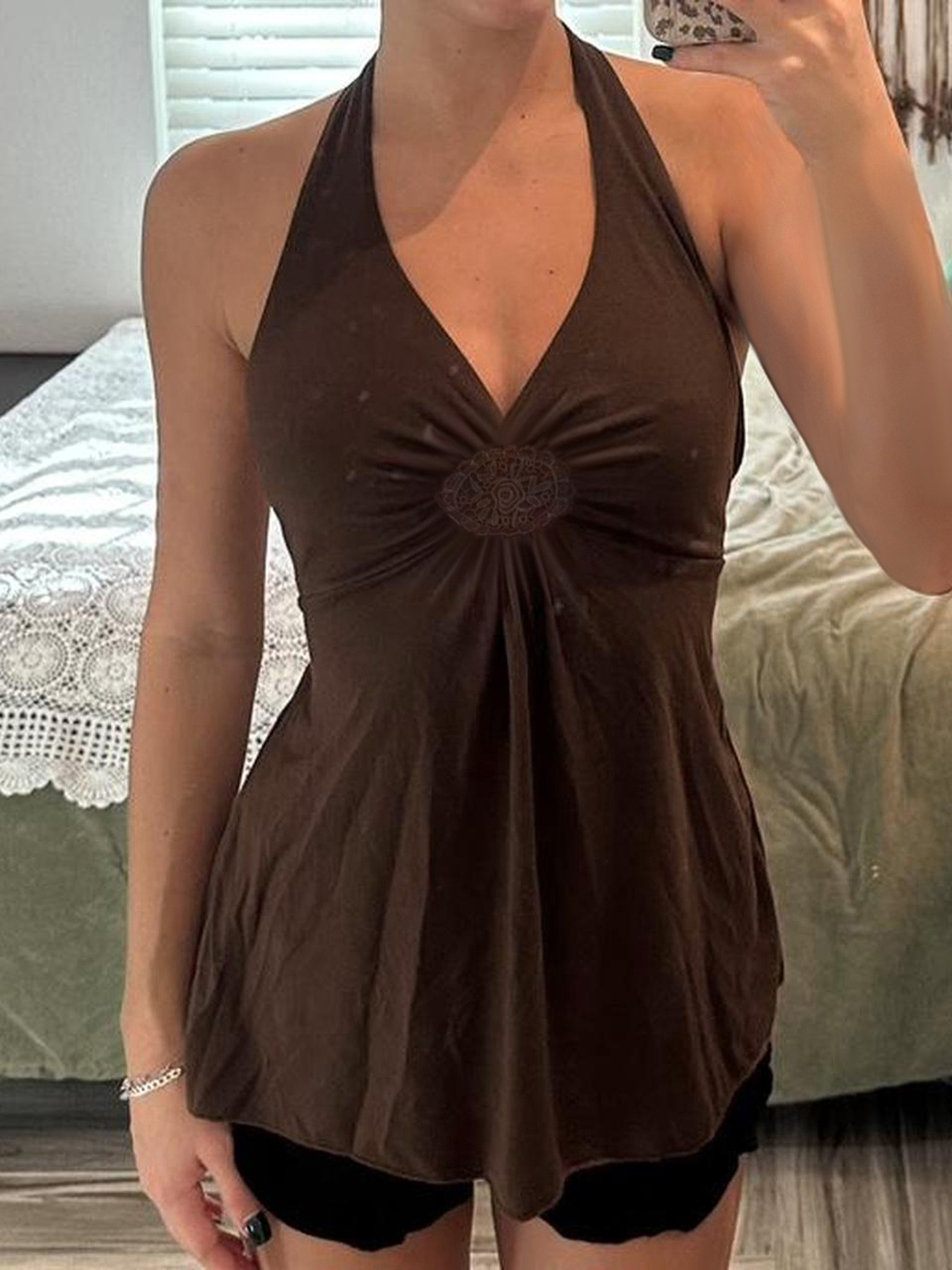 Women's dark coffee-colored V-neck pleated decorative tank top