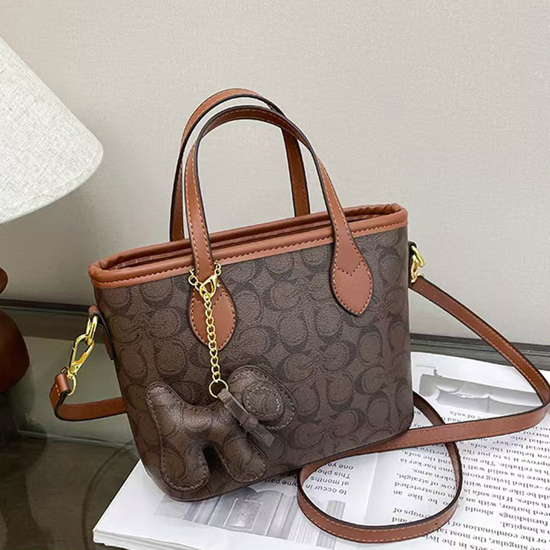 Designer bag new fashion luxury bag crossbody bag handbag women's casual handbag fashion chain crossbody bag women's mini large capacity AA