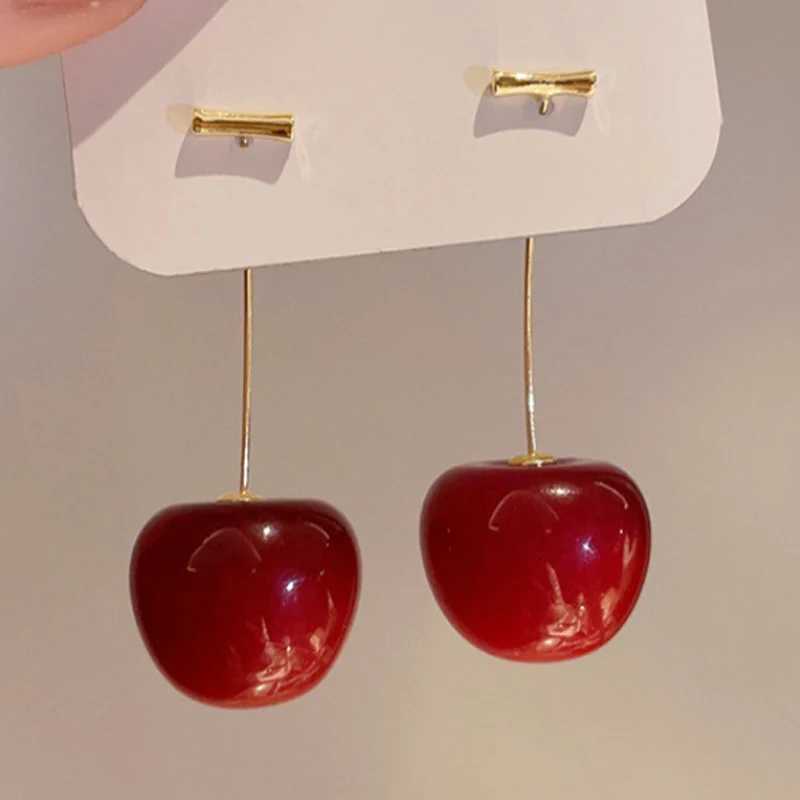 Sweet Red Cherry Earrings for Women Fashion Delicate Fruit Design Drop Dangle Earrings Wedding Party Korean Ear Jewelry Gift XJ250722