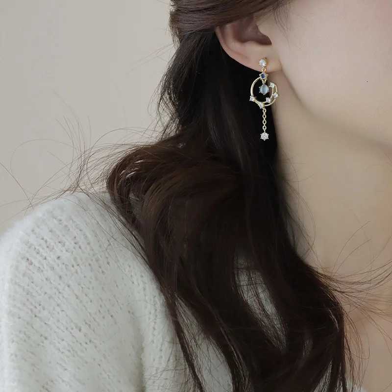 New Fashion Asymmetry Long Tassel Earrings Personality Star Moon Geometric Hanging Womens Earrings Party Wedding Jewelry Gifts XJ250722