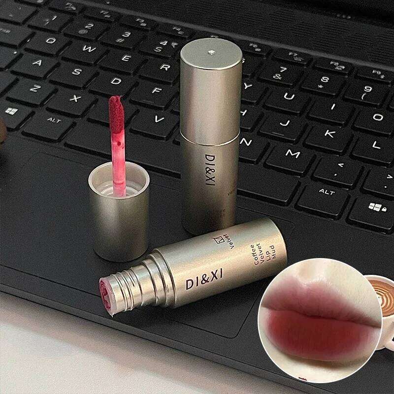DIXI Mini Sier Tube Matte Lip Glaze Veet Finish, Skin-Enhancing, Versatile Low-Saturation Latte Shade X250722