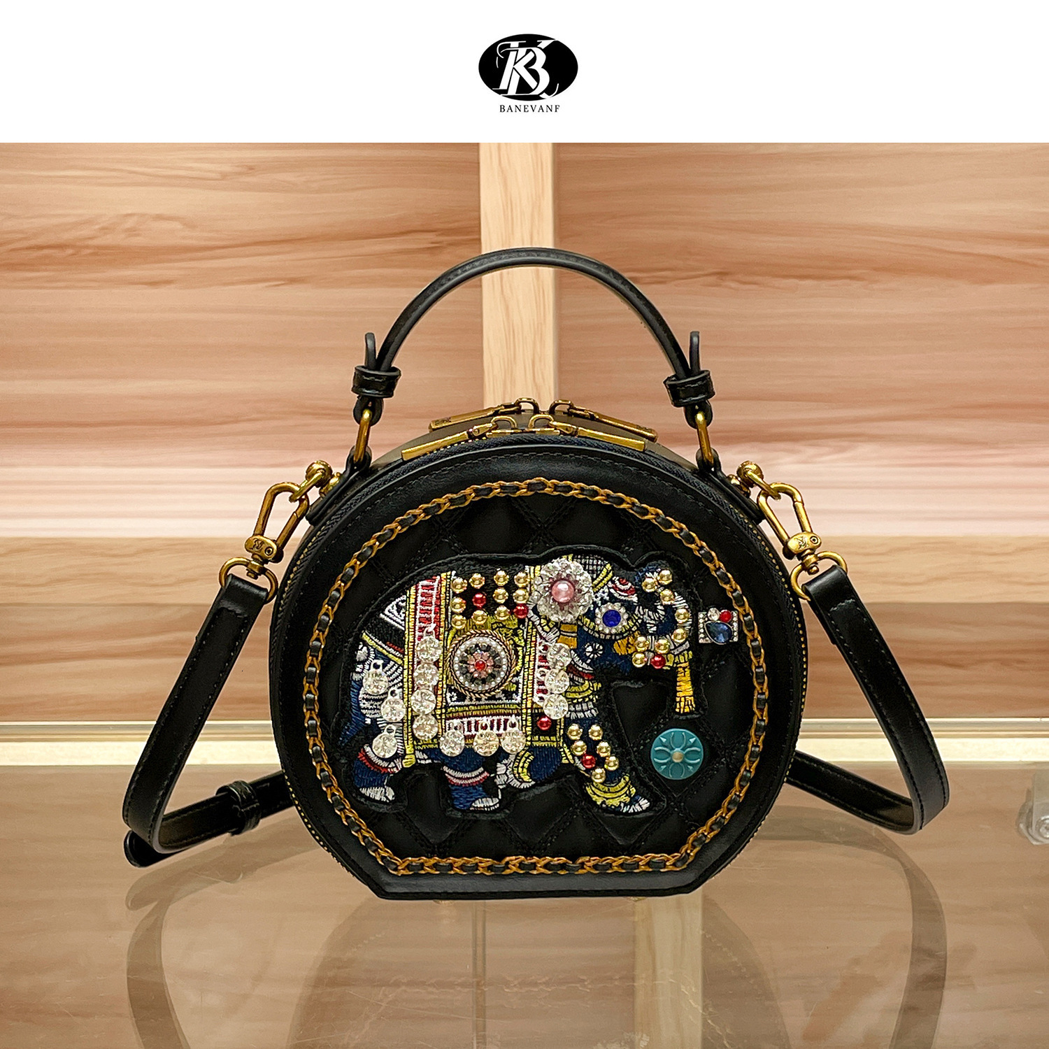 Free shipping designer bag 2025 Round Cake Bag For Women New Versatile Bag Embroidered Quilted Bag Fashion Handbag Shoulder Bag Crossbody Small Bag