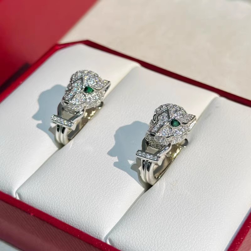 Silver - Tone Panther - Head Rings With Rhinestone And Emerald Accents Edgy Party Jewelry And Gift For Her High Quality And Unique Jewelry