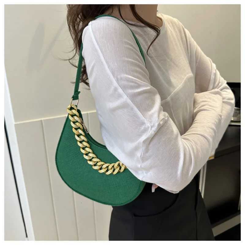 Fashion Women Felt Handbags Imitation Metal Chain Underarm Bag Retro Ladies Solid Color Shoulder Bag Trendy Casual Clutch Purse XJ250704