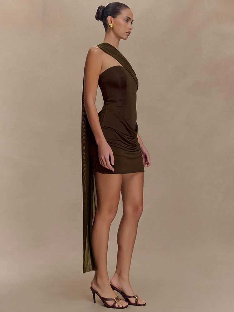 Mozision One Shoulder Backless Sexy Mini Dress Women Fashion Off-shoulder Sleeveless Backless Draped Ruched Bodycon Club Dress XJ250722