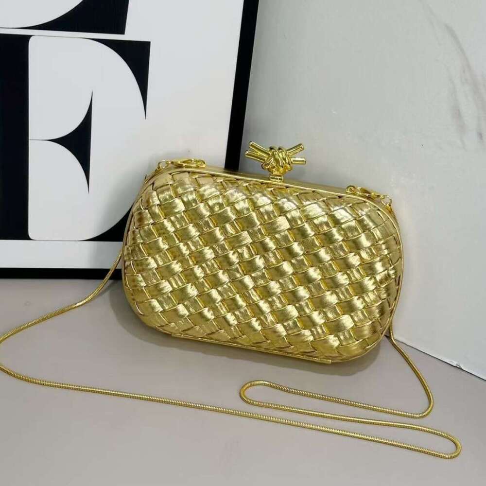 Women's Handbag Handwoven Ladies Clutch Crossbody Simple Evening Bag Small Fashion Versatile Weave Designer Luxury handbag