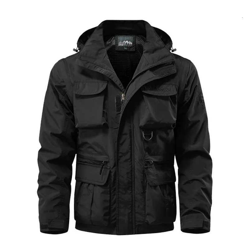 Mens Sleeveless Windproof Jacket Outdoor Casual Multi Pocket Workwear Jacket Design Waterproof Breathable and Thickened W250722