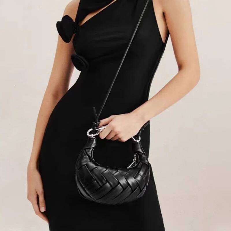Woven Bird's Nest Brand Creative Design Dumpling Shape Comfortable Fabric Exquisite Commuter Handbag Shoulder Messenger Bag