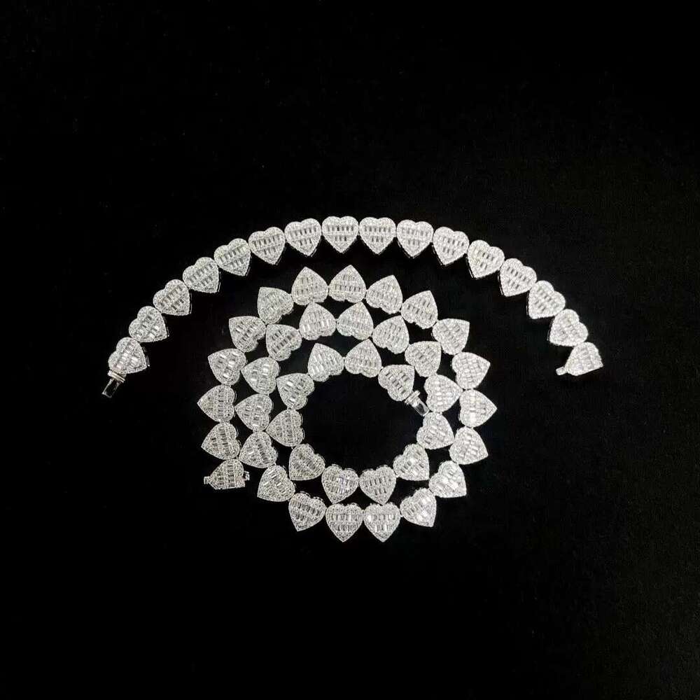 High-end custom-designed necklace with chilled morganite jewelry - 13mm heart-shaped tennis necklace, a perfect gift for a lady's heart.