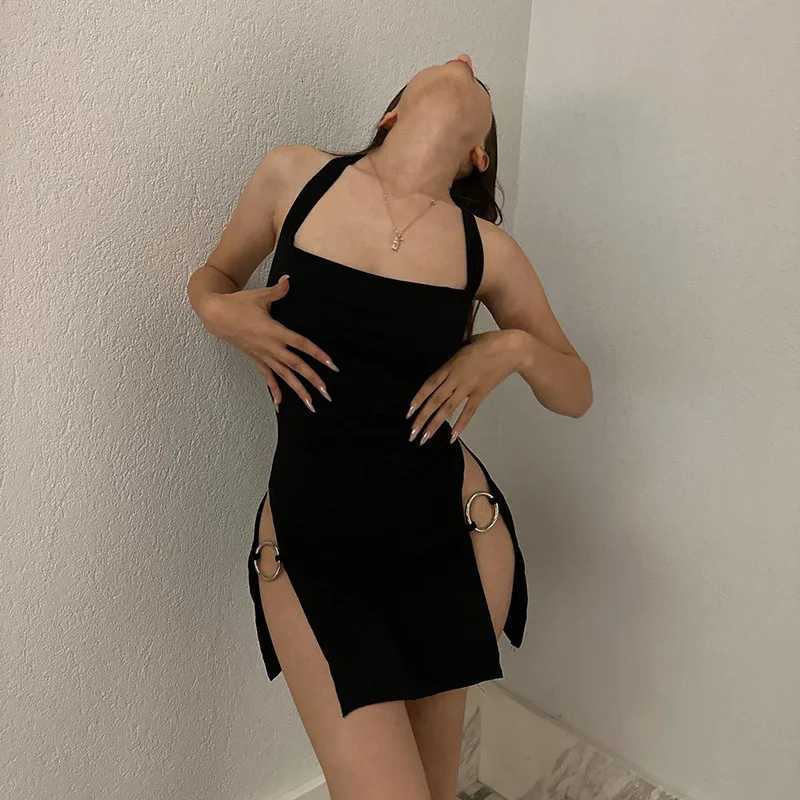 New Solid Color Sling Mini Dress Metal Buckle Hollow Hip Deep Split Metal Circle Decoration Hot Girls Spicy Clubwear Street XJ250722