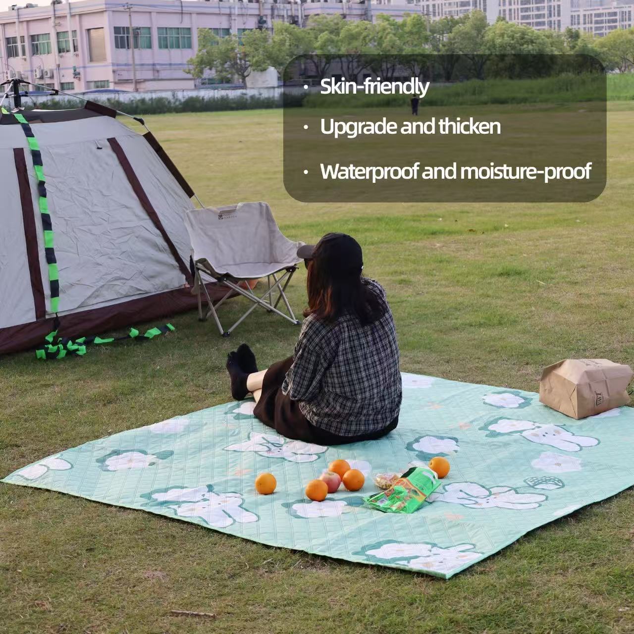 Outdoor moisture-proof mat, thickened picnic mat, camping outdoor waterproof lawn tent, portable floor mat, outdoor beach canvas Green Cute Rabbit