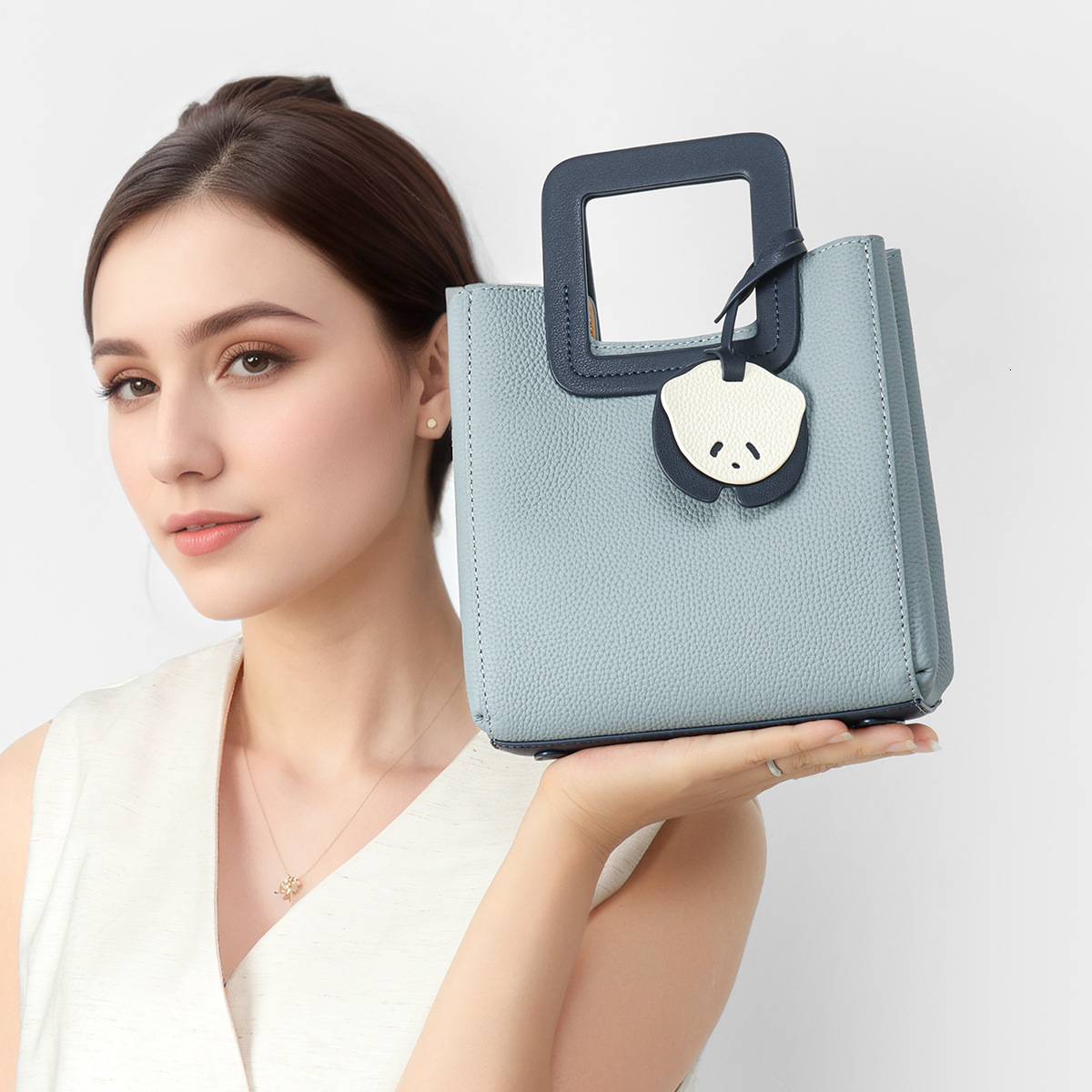 2025 Summer new women's women's shoulder bag new women's handbag shoulder bag niche design women's crossbody bag large capacity ne