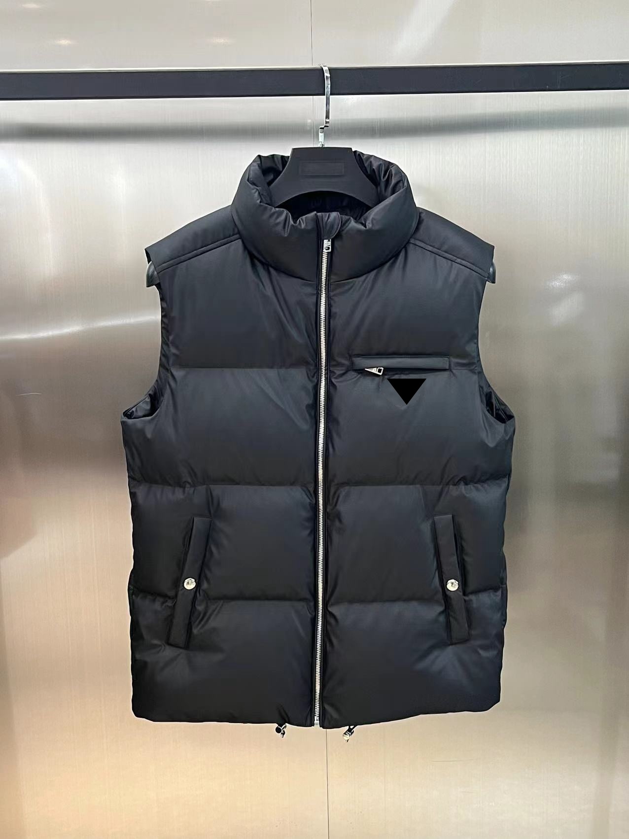 Mens vest Down Man Jacket Parkas Winter boy vest Down Triangular patch Men sleeveless Coat Parka Overcoat Causal Man Hoody designer Jackes M-3XL