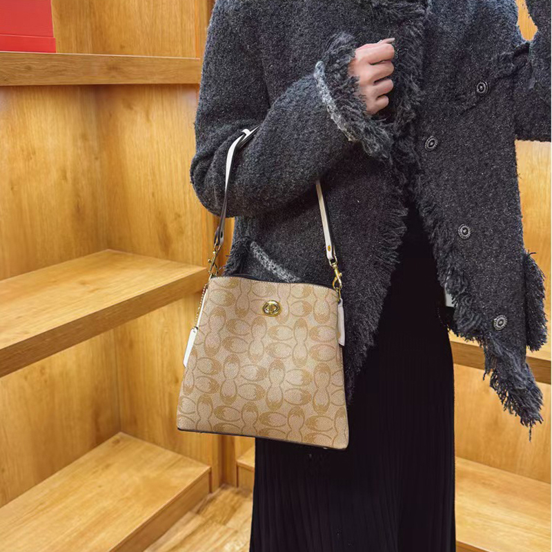 Tote bag Designer bag Fashion Bags Women's Travel Luxury Handbag Shoulder Beach Bag Hot Tote Bag Large Letter Designer Large Capacity Bag Shoppin