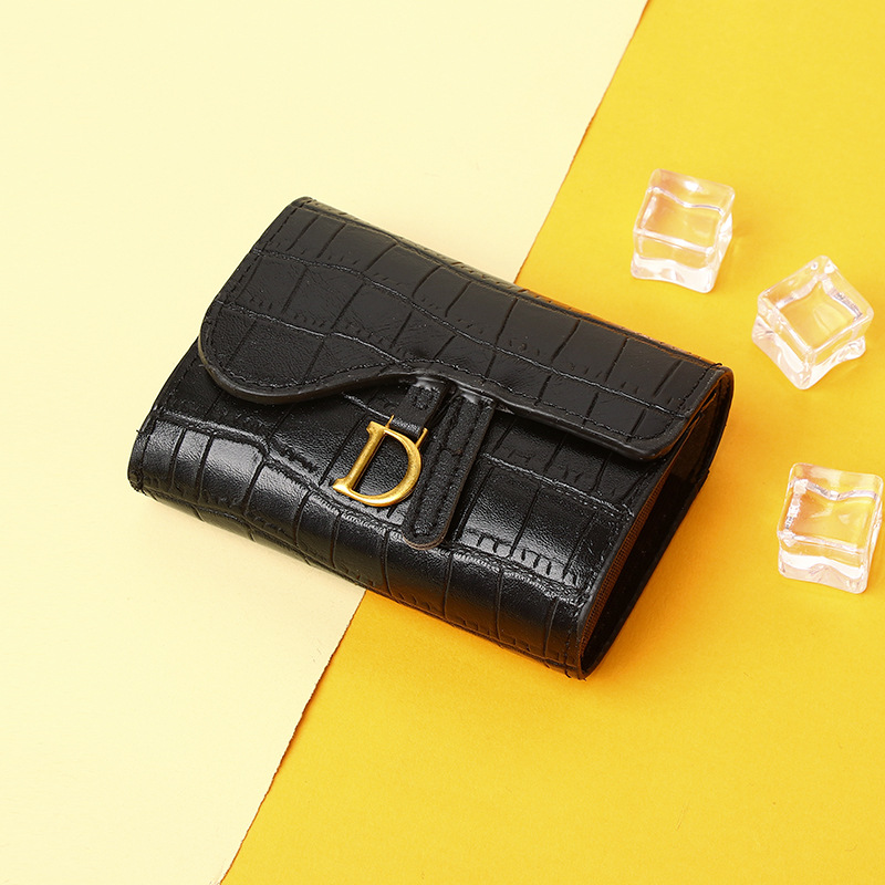 Designer Wallet European Style Luxury Feel Compact Wallet for Women - Crocodile Embossed Leather with Multi Card Slots & Coin Pocket