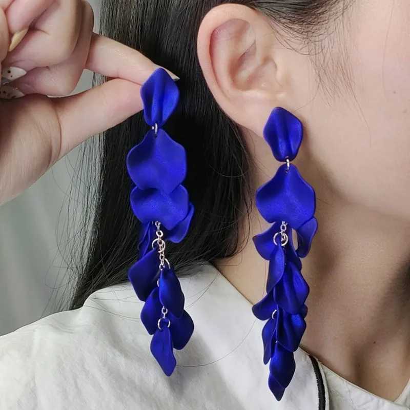 Flower Long Bohemian Drop Earrings for Women Rose Pink Petal Acrylic Tassel Hanging Earring Summer Fashion Jewelry Accessories XJ250722