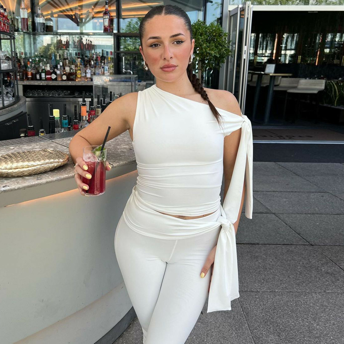 Womens 2024 Summer New Product Fashion Street Shot Slant Collar Sleeveless Top Slimming Strap Shorts Set 241121