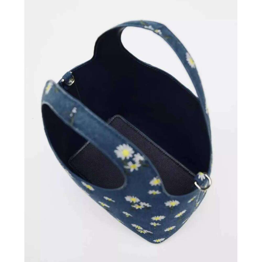 Fashionable Daisy Print Denim Bucket For Women 2025 Large Capacity Versatile High Quality Korean Style Crossbody Bag Trendy