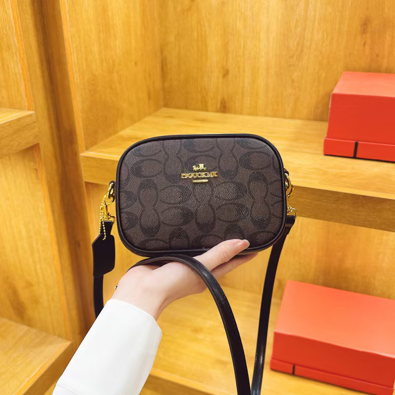 Designer Camera bags High Quality Leather Wallet Women Classic Black Shoulder bag Tassel Charm Metal Decoration