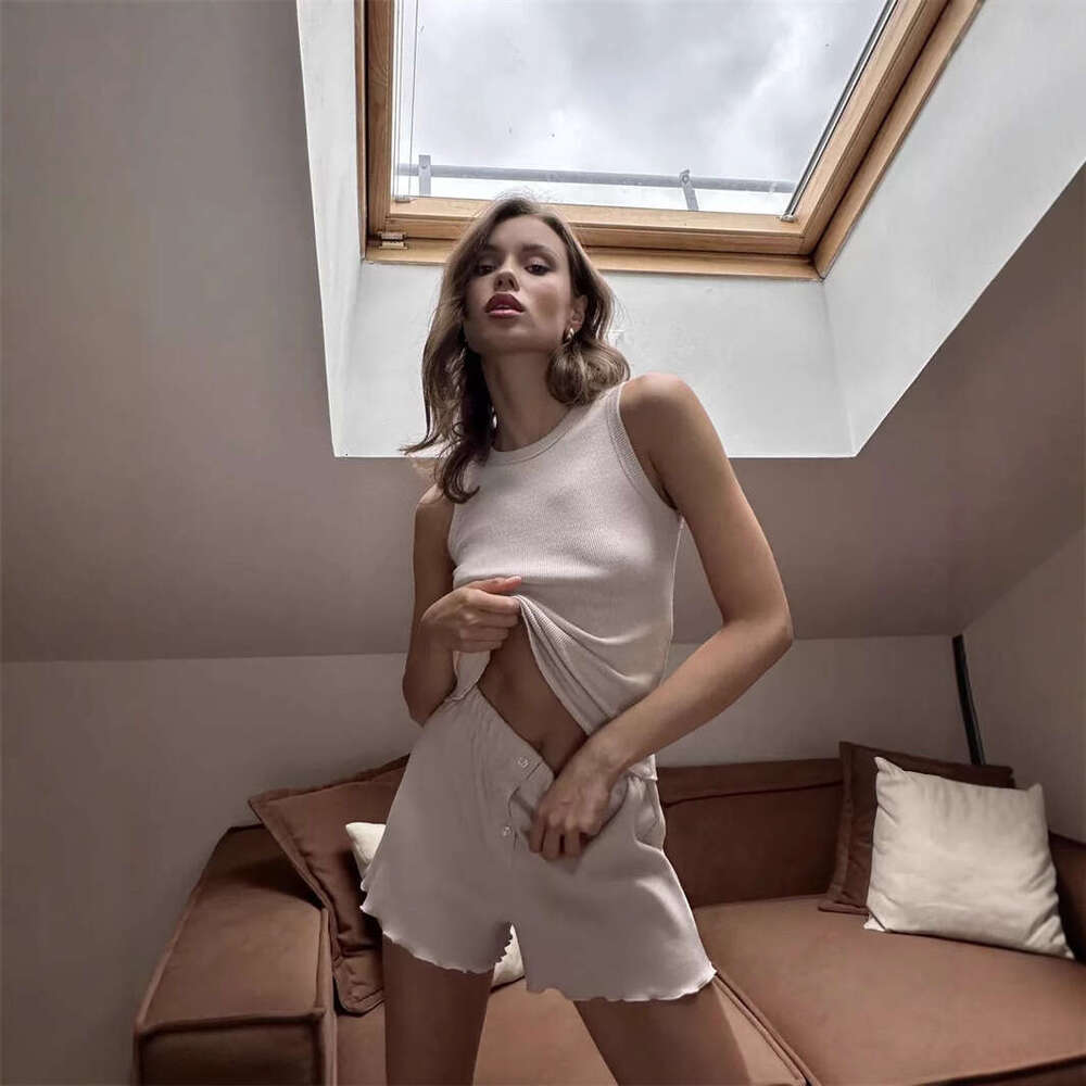 New Women's Comfortable Casual Vest And Shorts Solid Color Round Neck Two-Piece Set B5