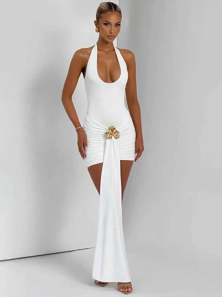 Mozision Metal Flower Draped Ruched Sexy Mini Dress Women Robe Fashion Halter Backless Sleeveless Bodycon Club Party Dress New XJ250722
