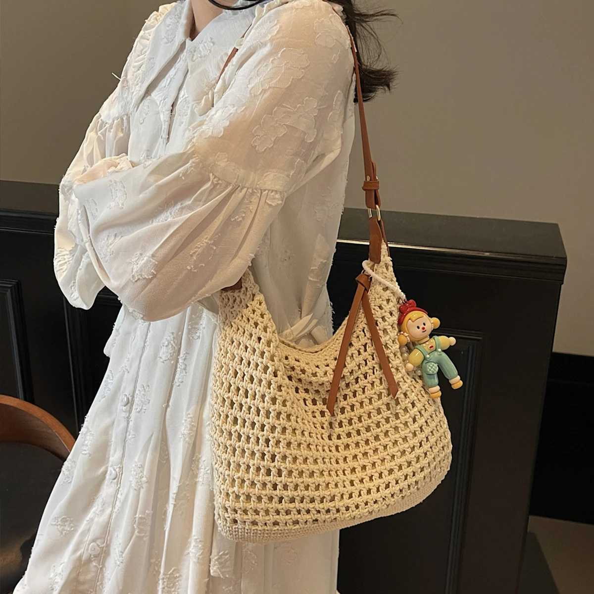 Travel Bag Hand-Woven Large-Capacity Str Bag Wens 2025 New Beach Shoulder Bag Summer Tote Bag Seaside Play Travel Work Clothing to Work to School Y250