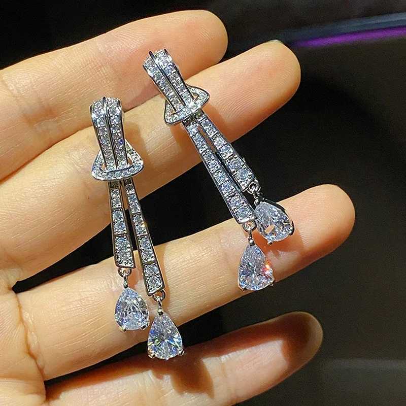 Huitan Bling Long Tassels CZ Drop Earrings for Women Elegant Charms Wedding Party Jewelry Trending Hot Sale Ear Accessories XJ250722