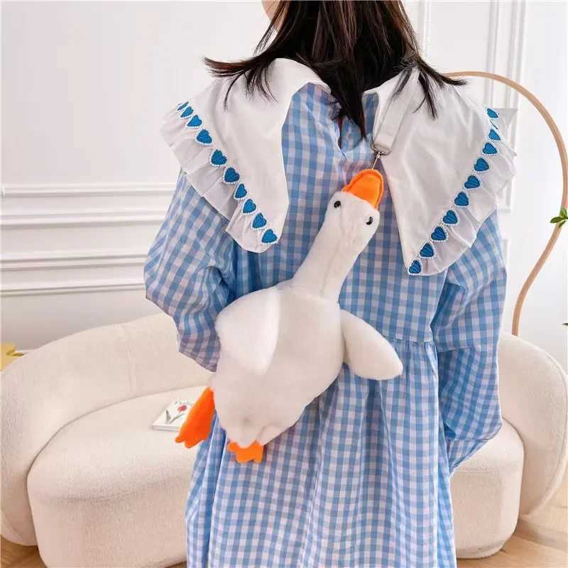 Fur Chicken Plush Bag Ugly Hen Shape Handbag Funny Kaii Chicken Pendant Keychain Doll Sahel Purse for Womens Birthday Gifts Y250722