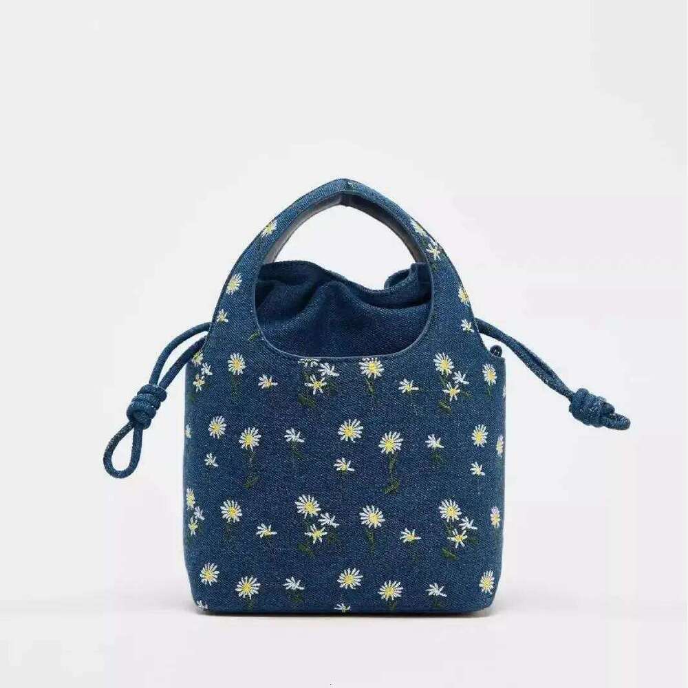 Fashionable Daisy Print Denim Bucket For Women 2025 Large Capacity Versatile High Quality Korean Style Crossbody Bag Trendy