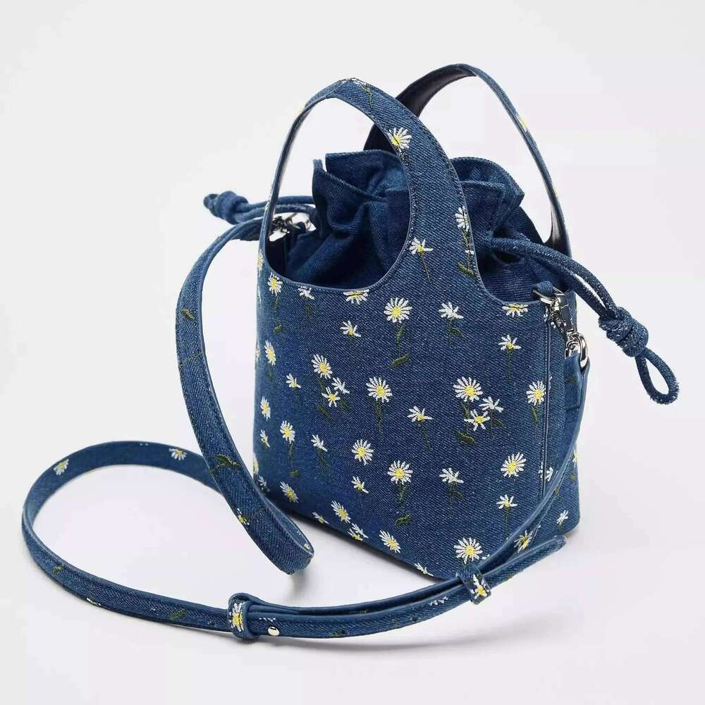 Fashionable Daisy Print Denim Bucket For Women 2025 Large Capacity Versatile High Quality Korean Style Crossbody Bag Trendy