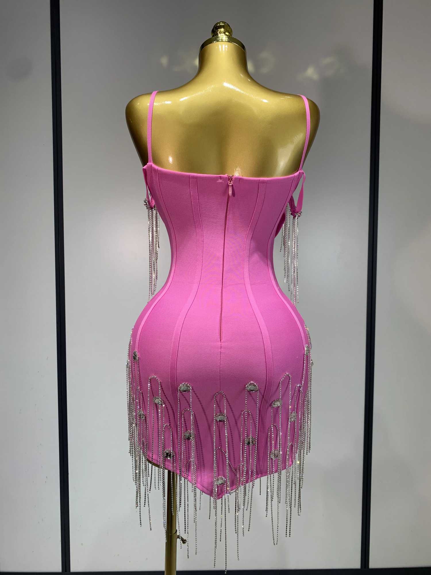 Sexy Backless Spaghetti Strap Bodycon Sleeveless Bandage Dress Ele Prom Gown Club Evening Party Luxury Birthday Dresses XJ250722