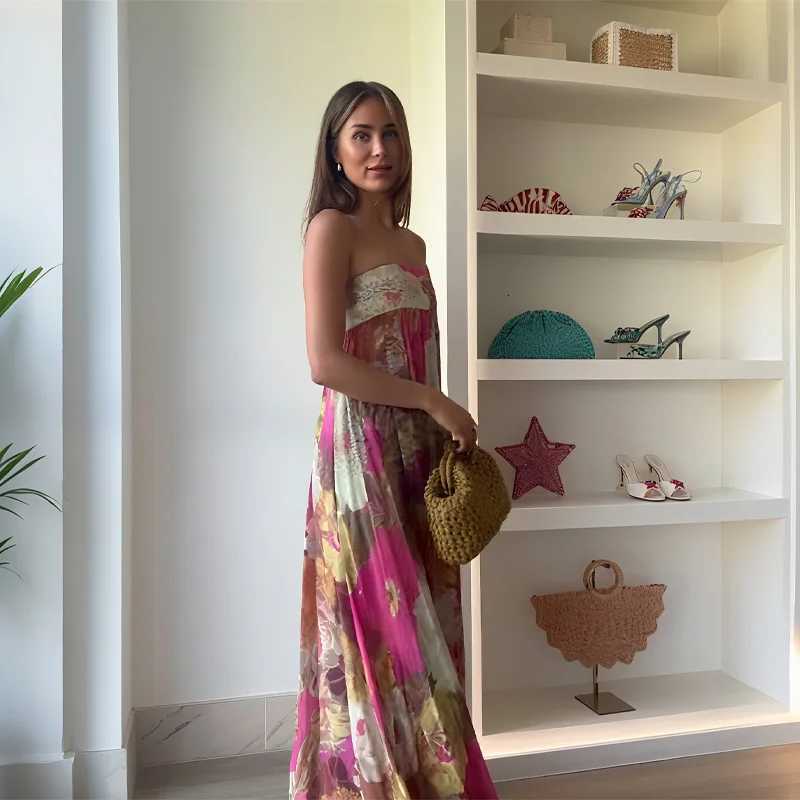 2025 Chic Retro Floral Printed Sling Long Dress for Women Sexy Backless High Waist Loose Maxi Dress Summer Evening Party Gowns XJ250722