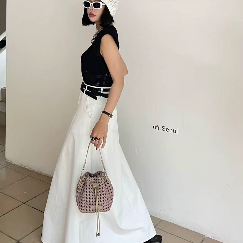 Free shipping designer bag 2025 New High End Handbag Bucket Bag Pure Handwoven Bag Niche Single Shoulder Bag Crossbody Bag