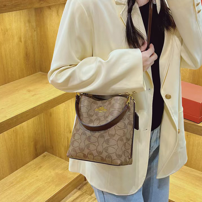Buckle Designer Fashion Handbags PU Leather Brand Shoulder Multipockets High Capacity Purses Women's Underarm Bags 1213