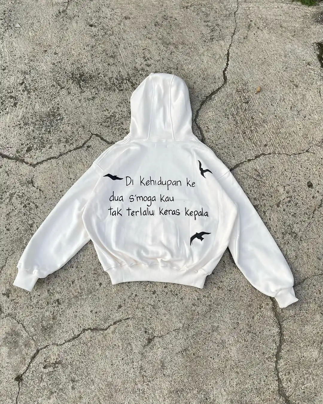 Niche Abstract Performance Art Letters Fashionable Simple Print White Hoodie Mens Loose Daily Casual Sports Top 250714