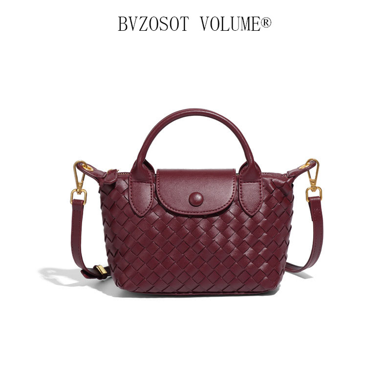 Hand knitted style bag, fashionable single shoulder dumpling shaped for commuting with sense of high end and affordable a hand - held bag