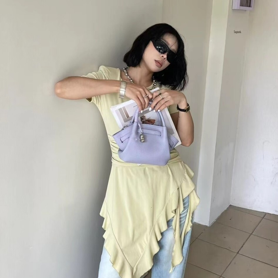 Free shipping designer bag 2025 New Fashion Lychee Pattern Cloud Dumpling Bag Niche Basket Fashion Shoulder Bag Crossbody Bag Women S Bag Versatile Ba