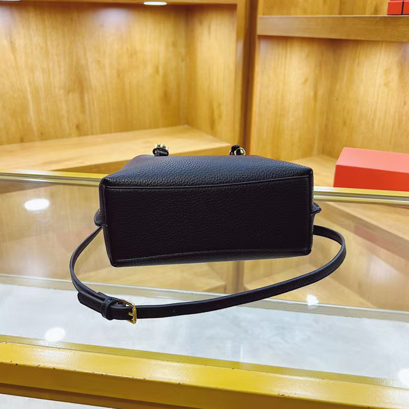 Tote Bag Designer Bag Fashio Luxury Bag Shoulder Bag Purse Crossbody Ladies Fashion Handbag Wallet High Quality Leather Large Capacity Shopping Bag AA