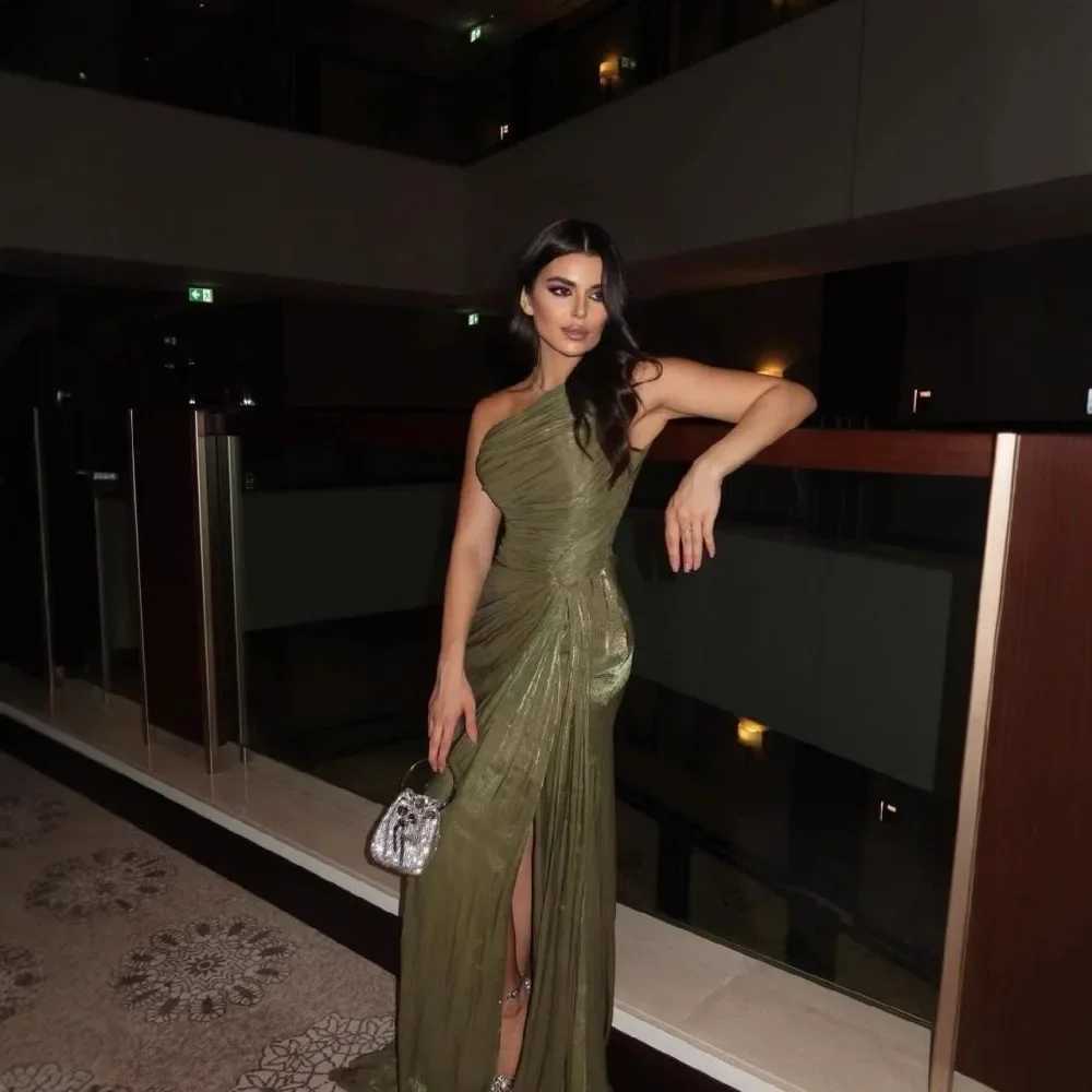 Autumn and Winter Corseted Pleated Evening Dress with Flowing Ribbons and Sparkling Details for Women in Dubai and Turkey XJ250722