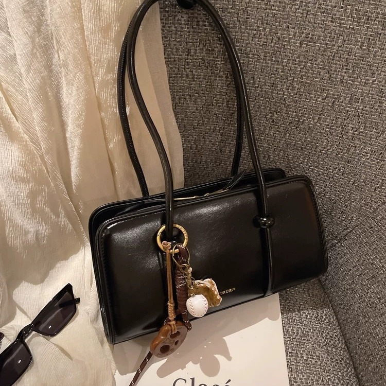 Free shipping designer bag 2025 Trendy Retro Niche Vintage Underarm Bag For Women New Fashion Versatile Handbag Crossbody Tote Bag