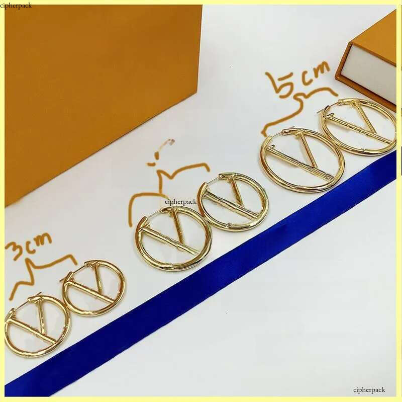 Women Hoops Fashion Womens Circle Simple Gold Jewelry s Designer Earrings Sier Letter Stud Earring Size 5 Cm BFD2411071