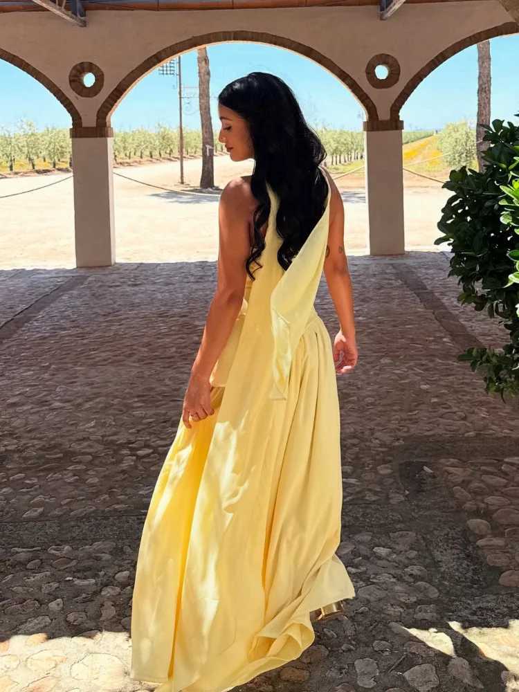 2025 Summer Party Dress Women Off-shoulder Strapless Yellow Long Dresses Pleat Scarf Neck Holiday Evening Lady Dresses XJ250722