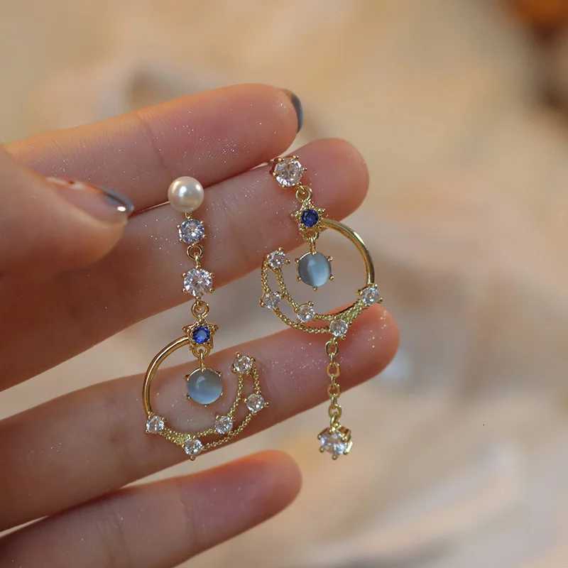 New Fashion Asymmetry Long Tassel Earrings Personality Star Moon Geometric Hanging Womens Earrings Party Wedding Jewelry Gifts XJ250722